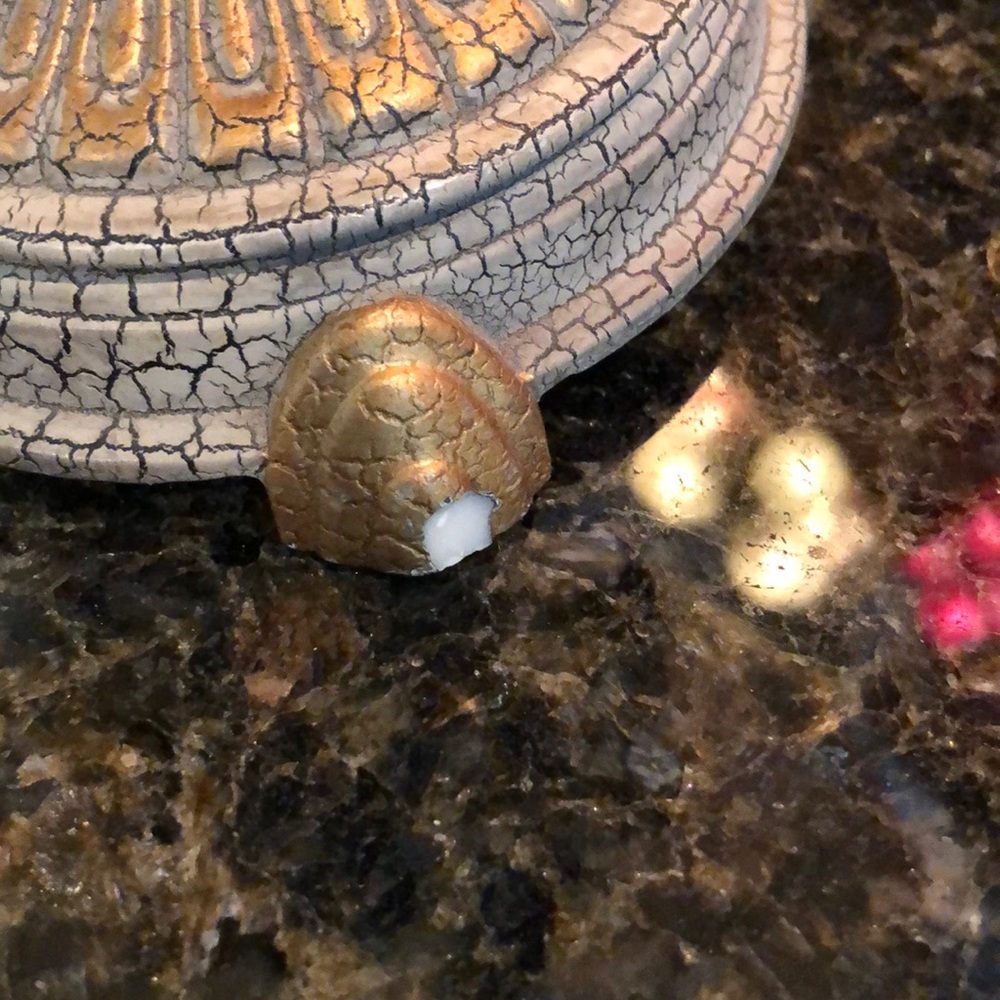 Lamp - Picture 3 of 3